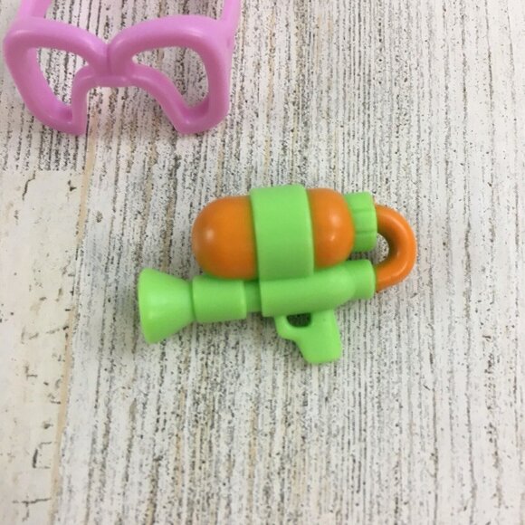 Bluey BINGO Heeler Figure Goggles Squirter Blue Swim Suit Pool Family Beach NEW - Picture 10 of 12